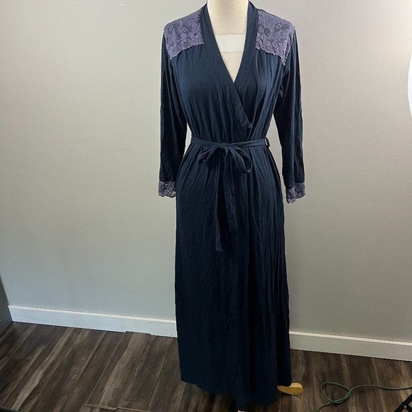 LUBNA‎ Navy Blue Robe (S) - Picture 2 of 9